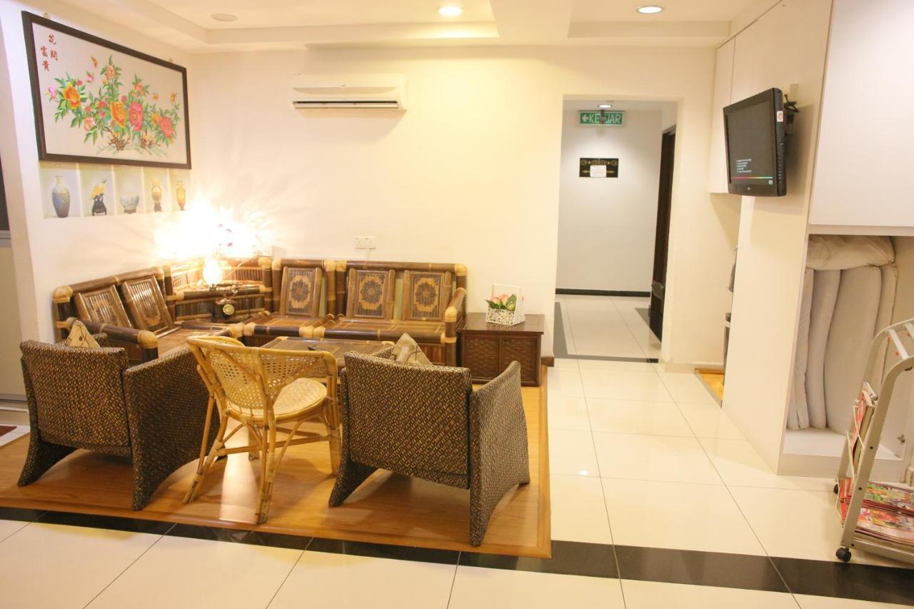 N K Hotel Muar Exterior photo